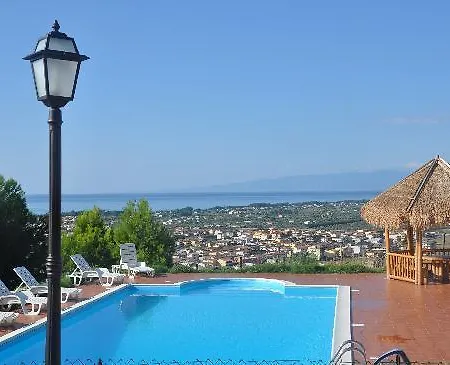 Farm stay Acqua Di Friso Cropani
